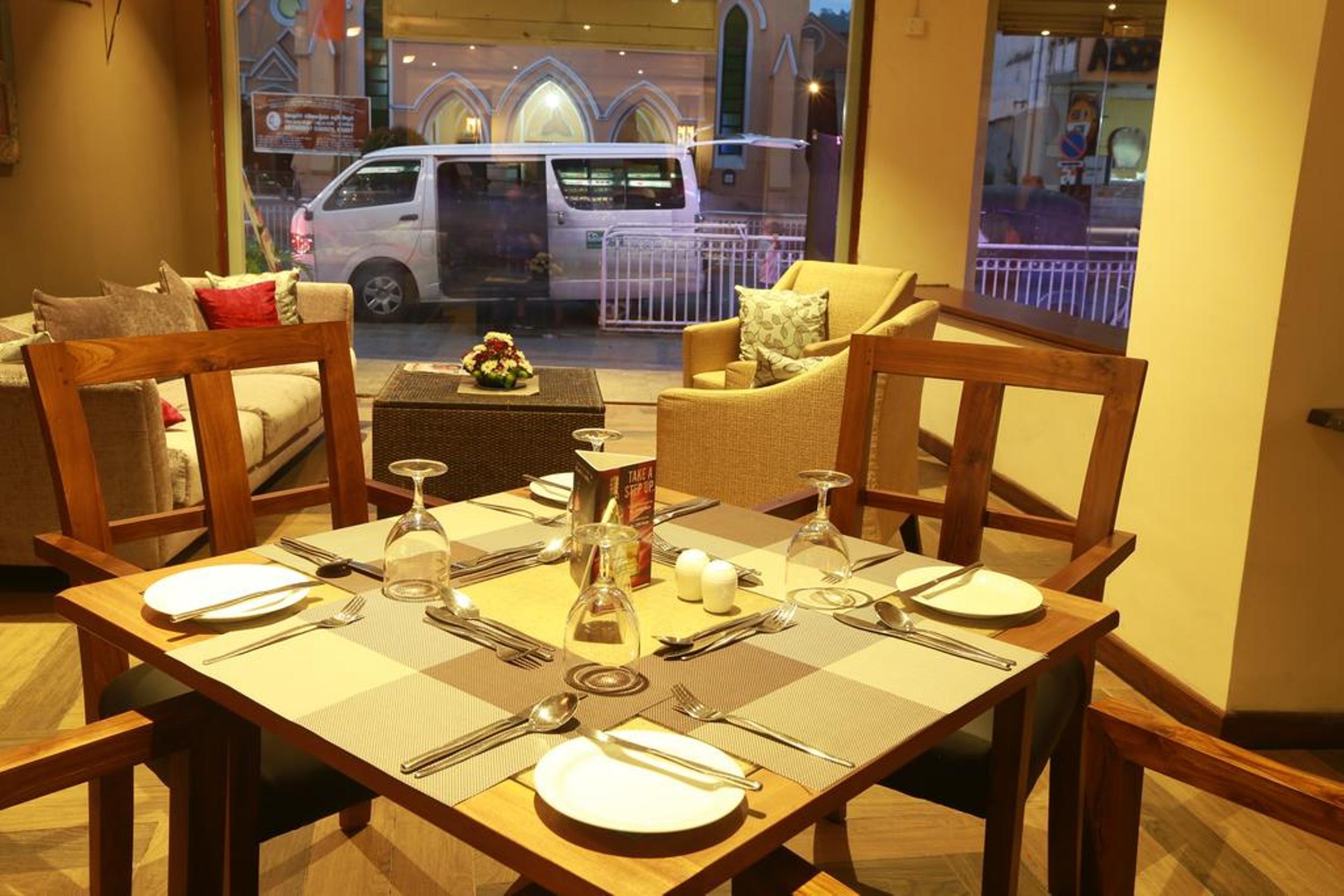 Kandy City Hotel By Earl'S Exterior photo